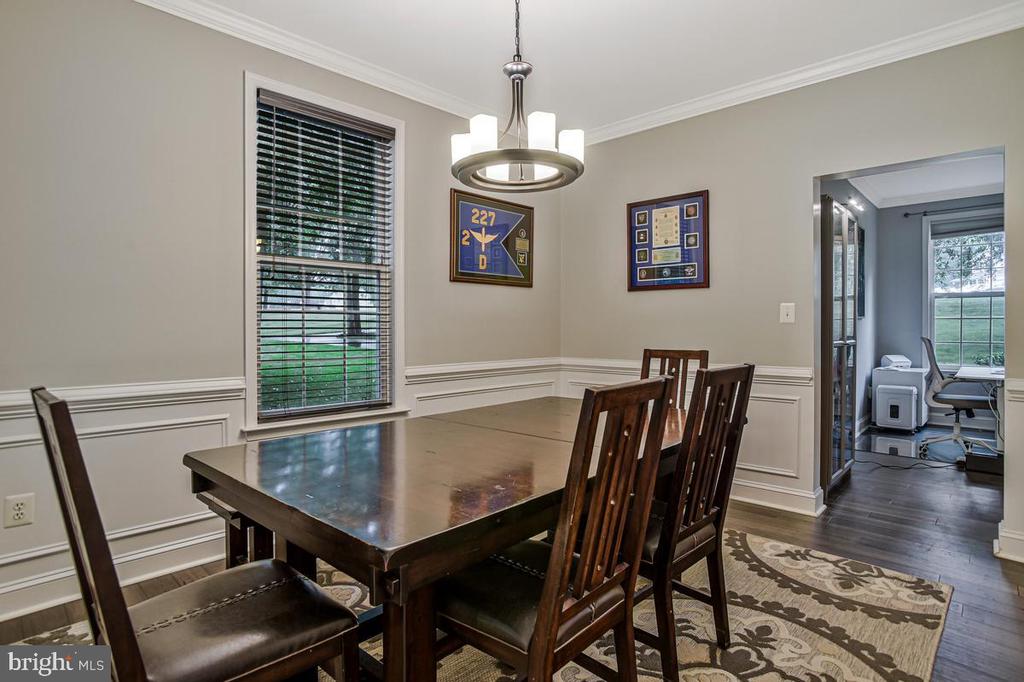 445 CROSS CREEK DRIVE