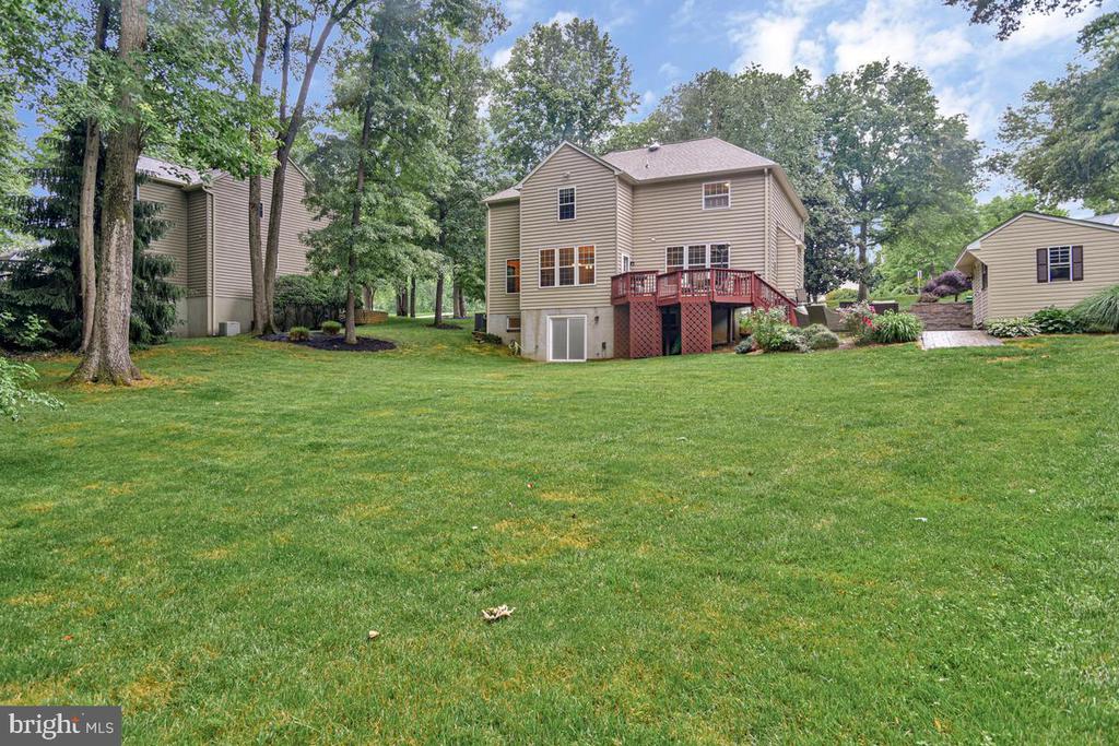 445 CROSS CREEK DRIVE