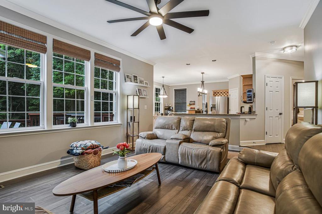 445 CROSS CREEK DRIVE