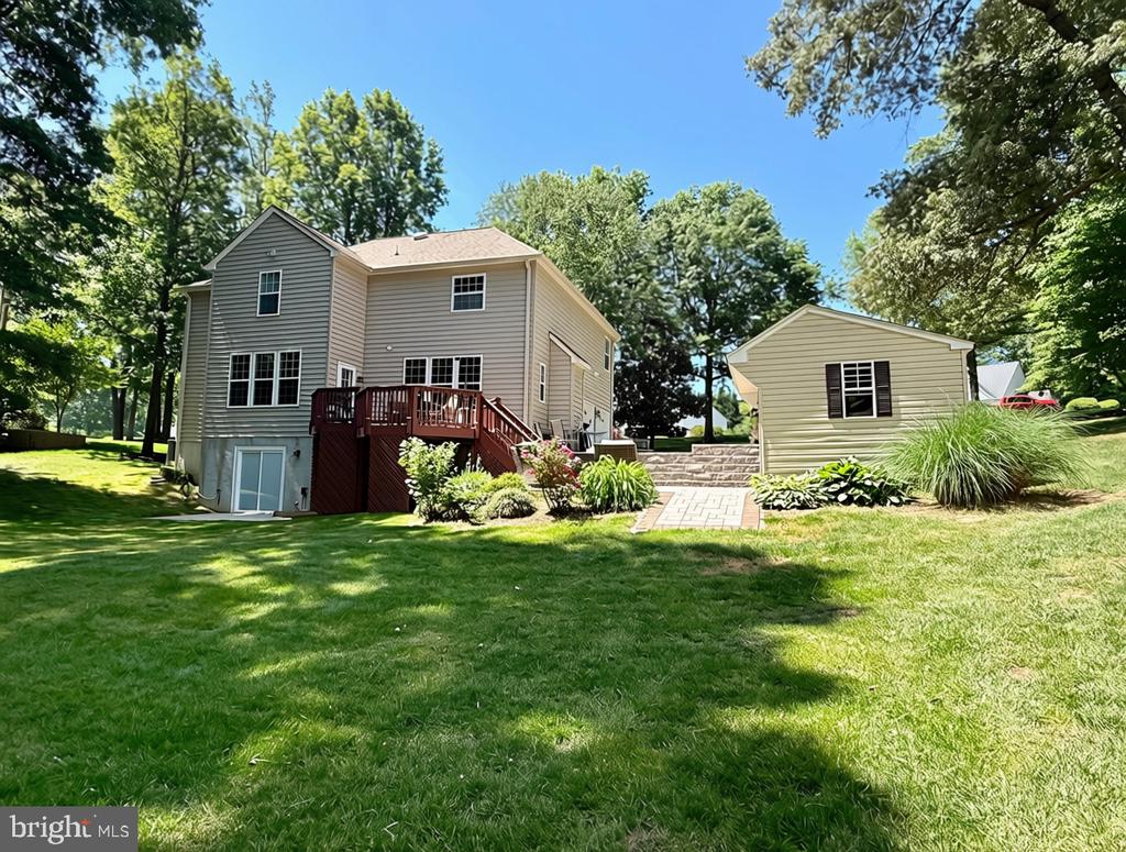 445 CROSS CREEK DRIVE