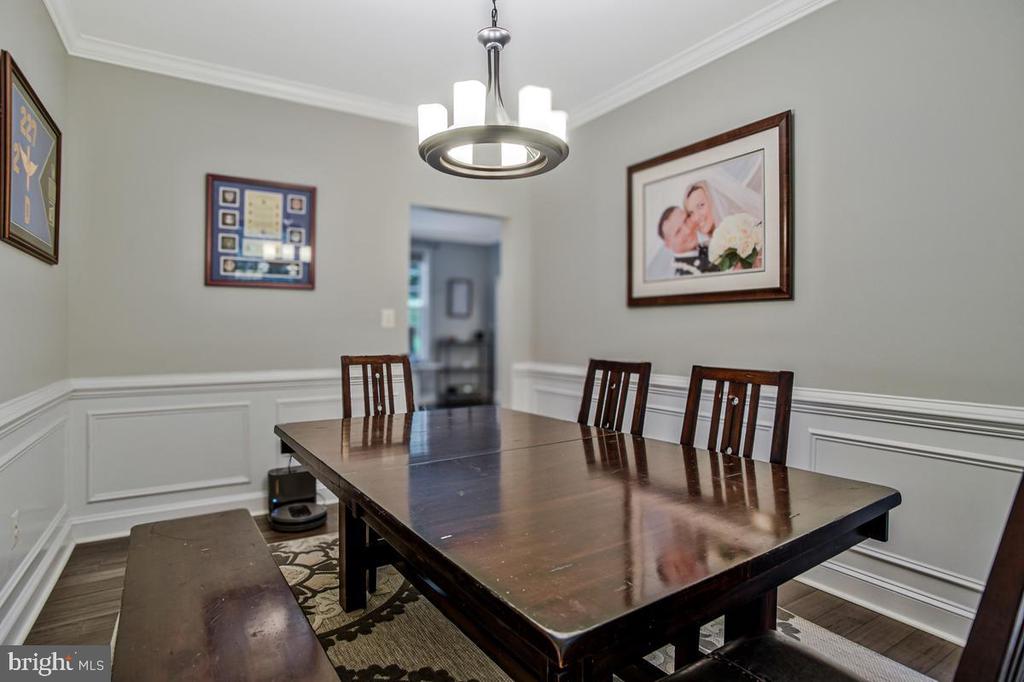 445 CROSS CREEK DRIVE
