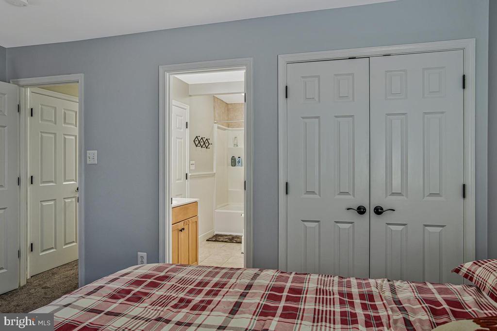 445 CROSS CREEK DRIVE