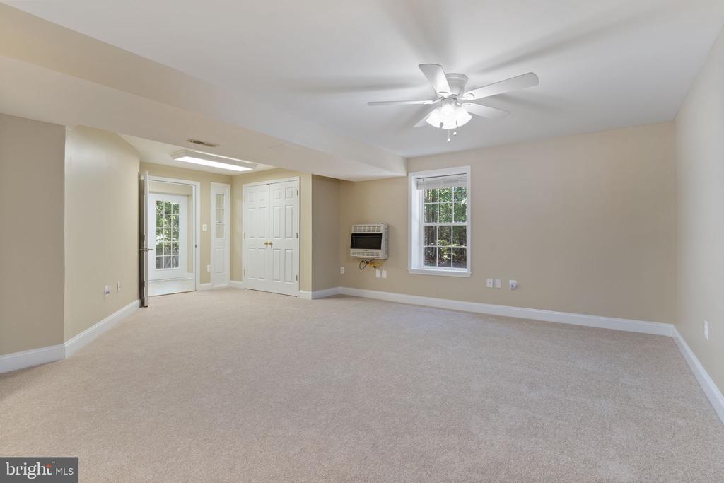 1947 ORIOLE WAY