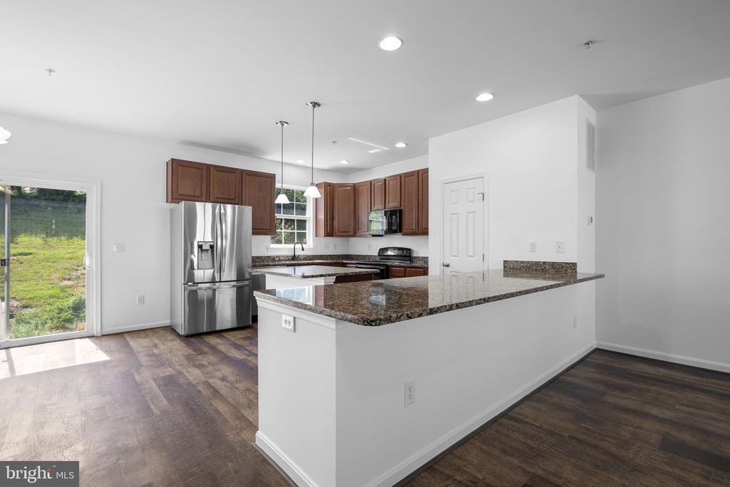3660 BEDFORD DRIVE