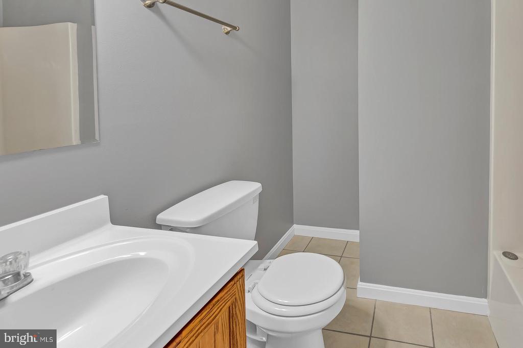 9456 SEA BREEZE COURT