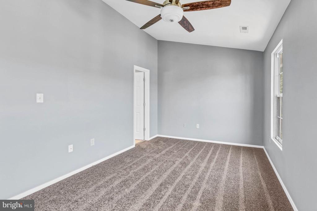 9456 SEA BREEZE COURT