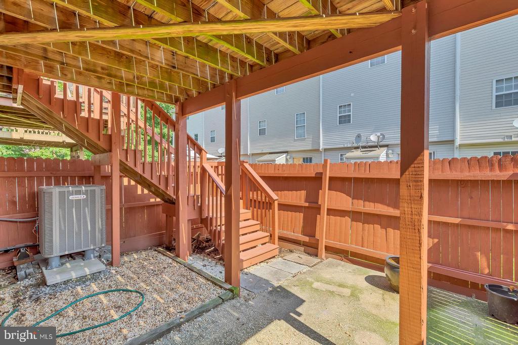 9456 SEA BREEZE COURT