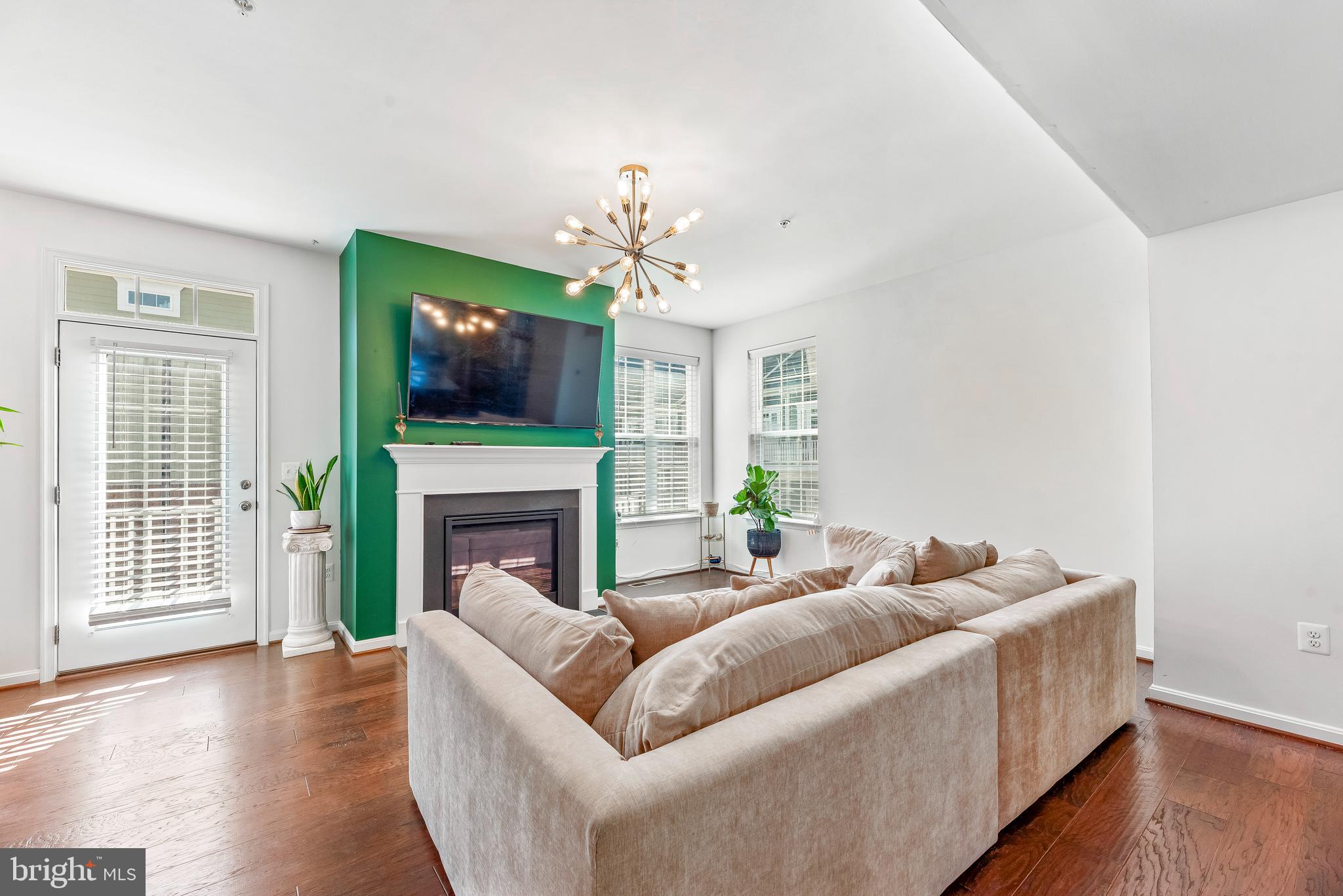 373 Buckeye Cir