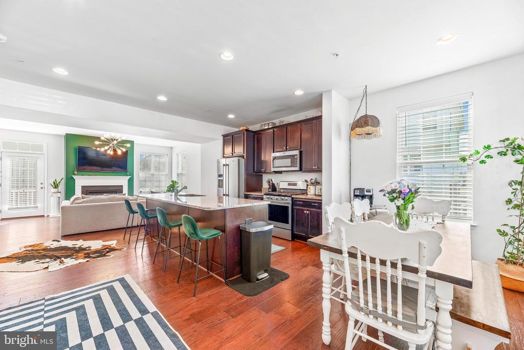 373 Buckeye Cir