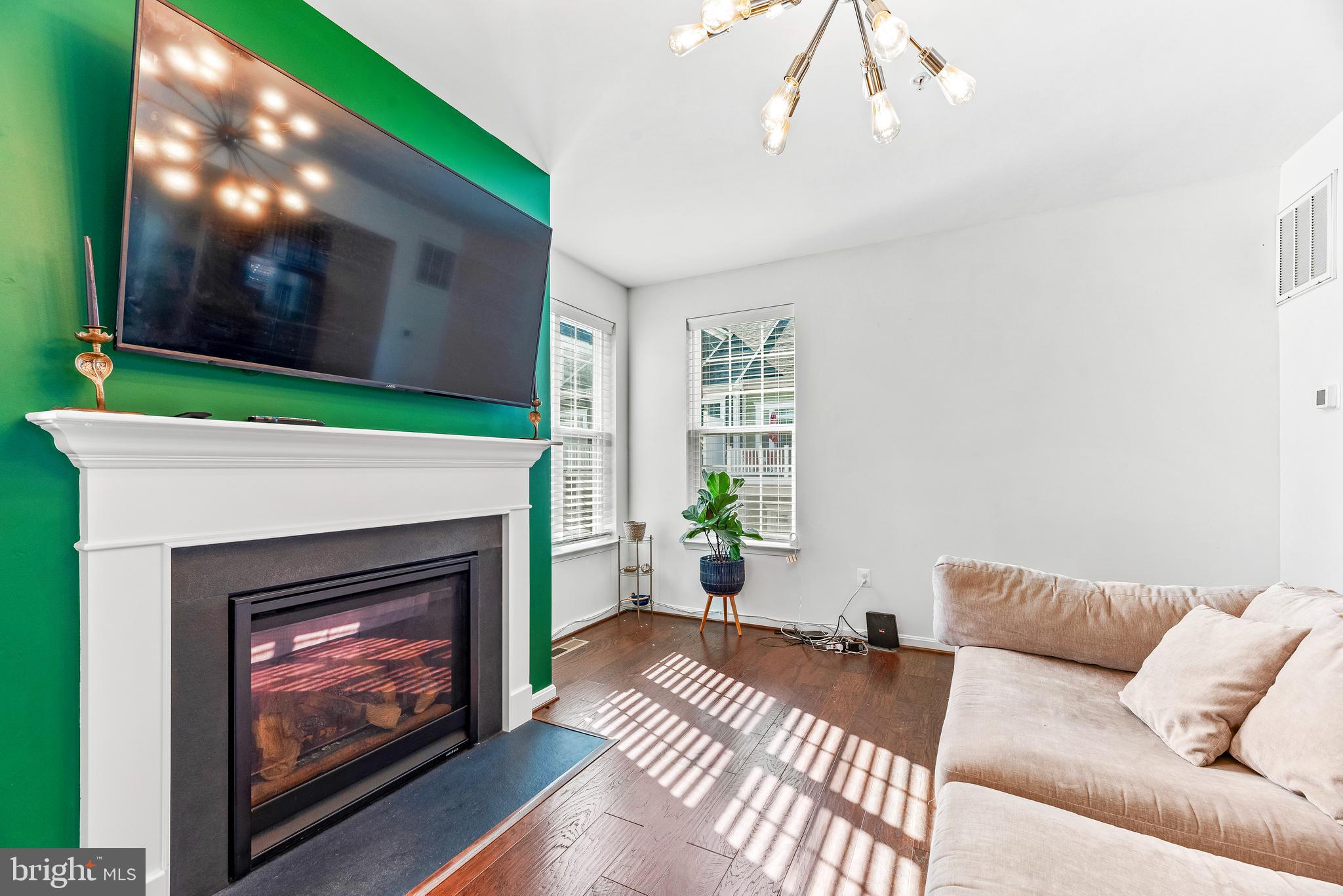 373 Buckeye Cir
