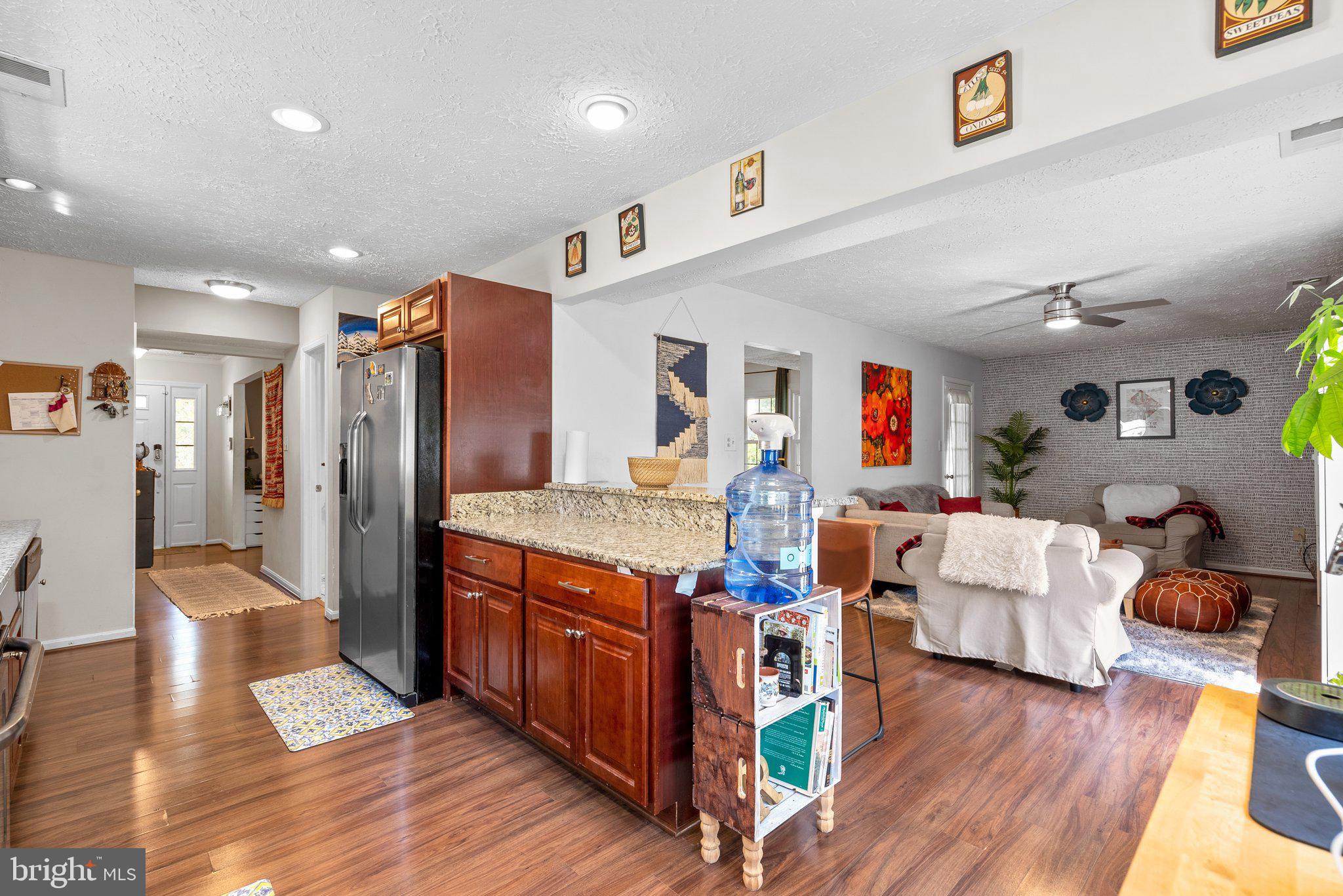 6821 Jackrabbit Ct