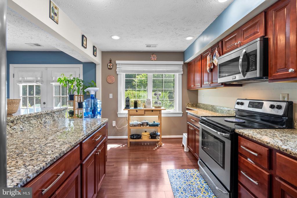 6821 Jackrabbit Ct
