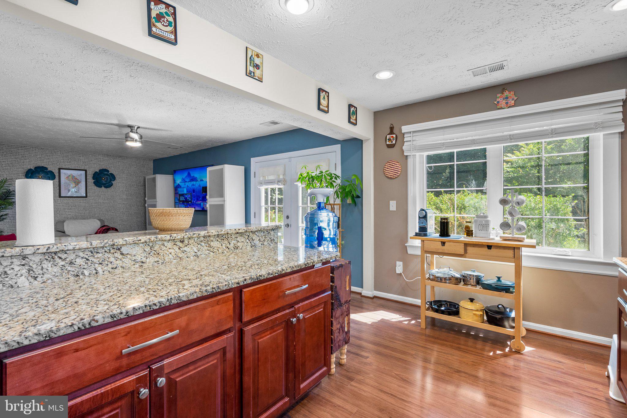 6821 Jackrabbit Ct