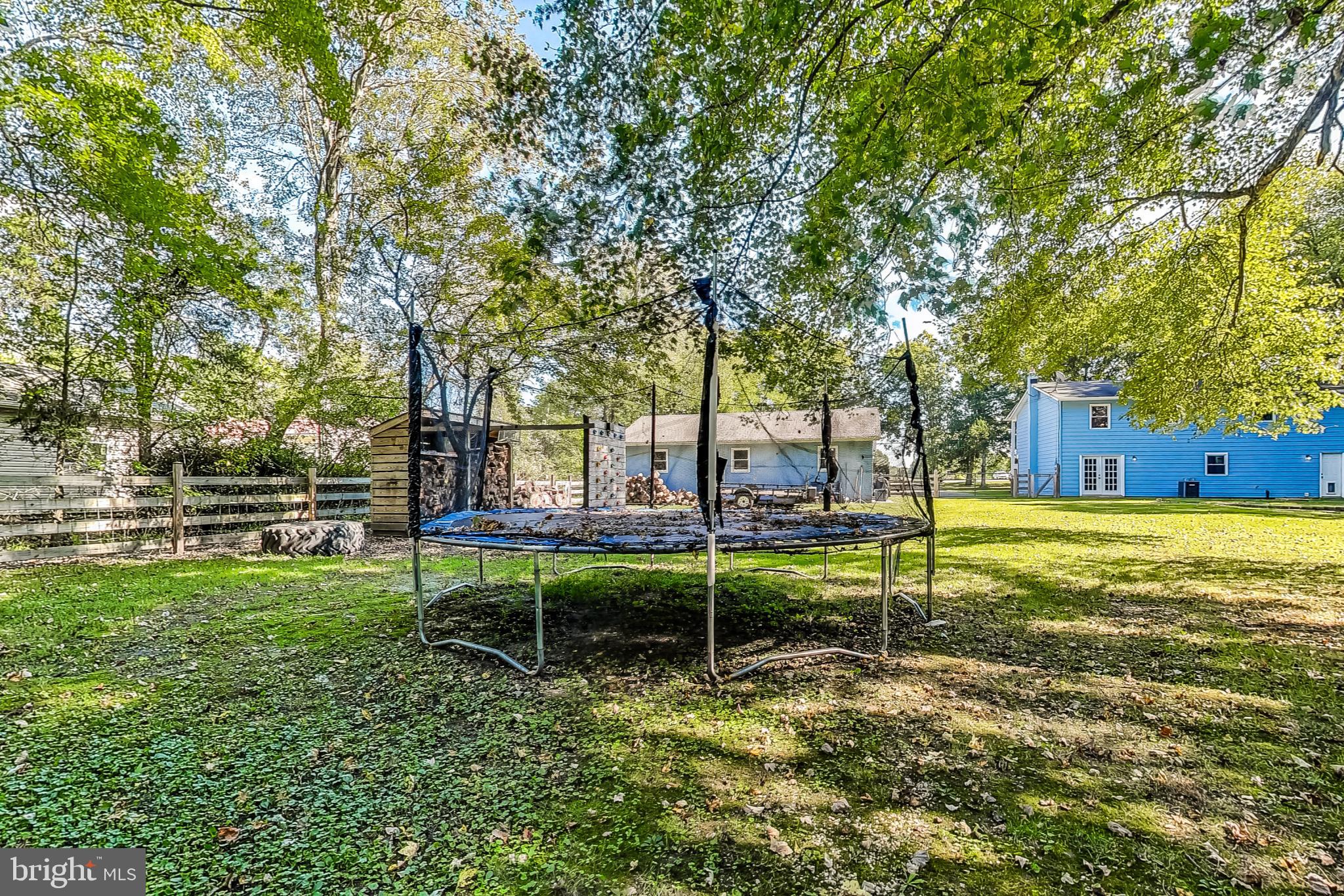6045 Cracklingtown Rd