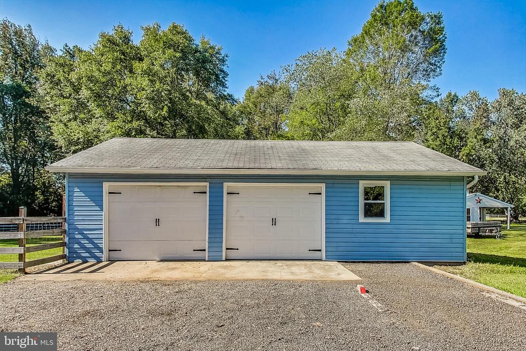 6045 Cracklingtown Rd
