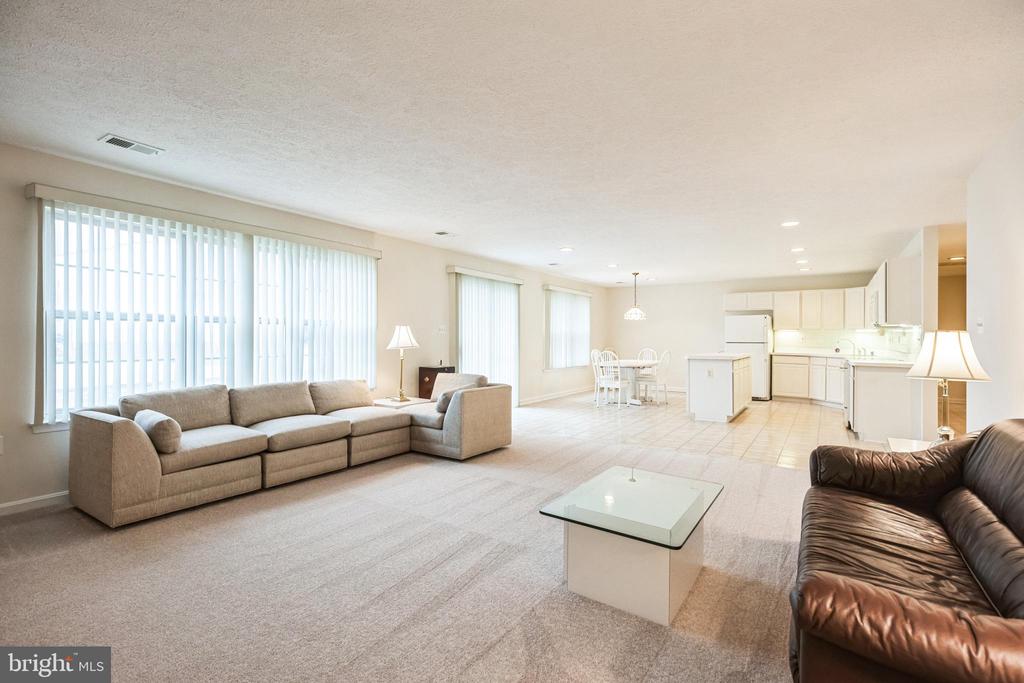 2818 Desert Sun Ct