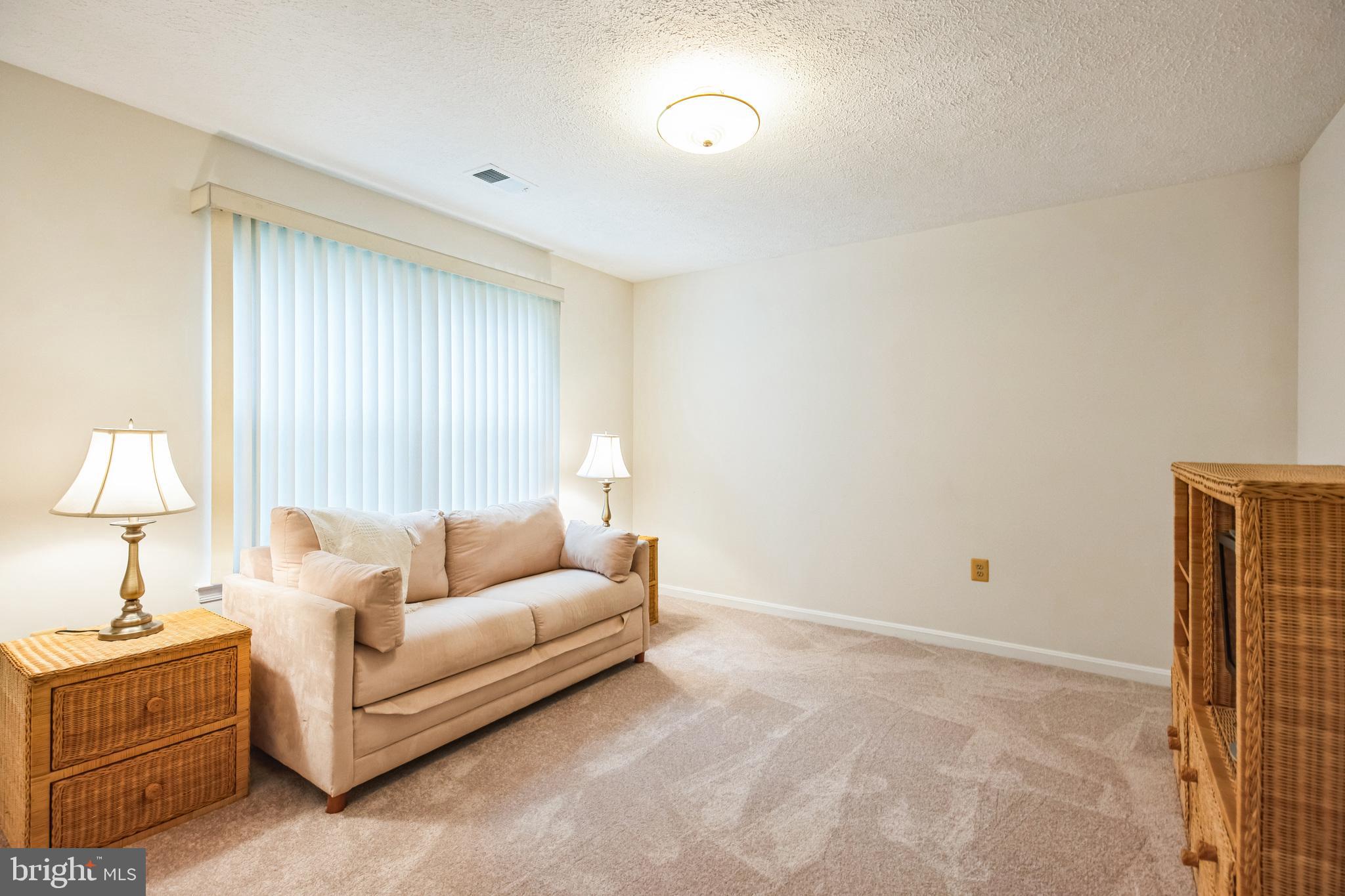 2818 Desert Sun Ct