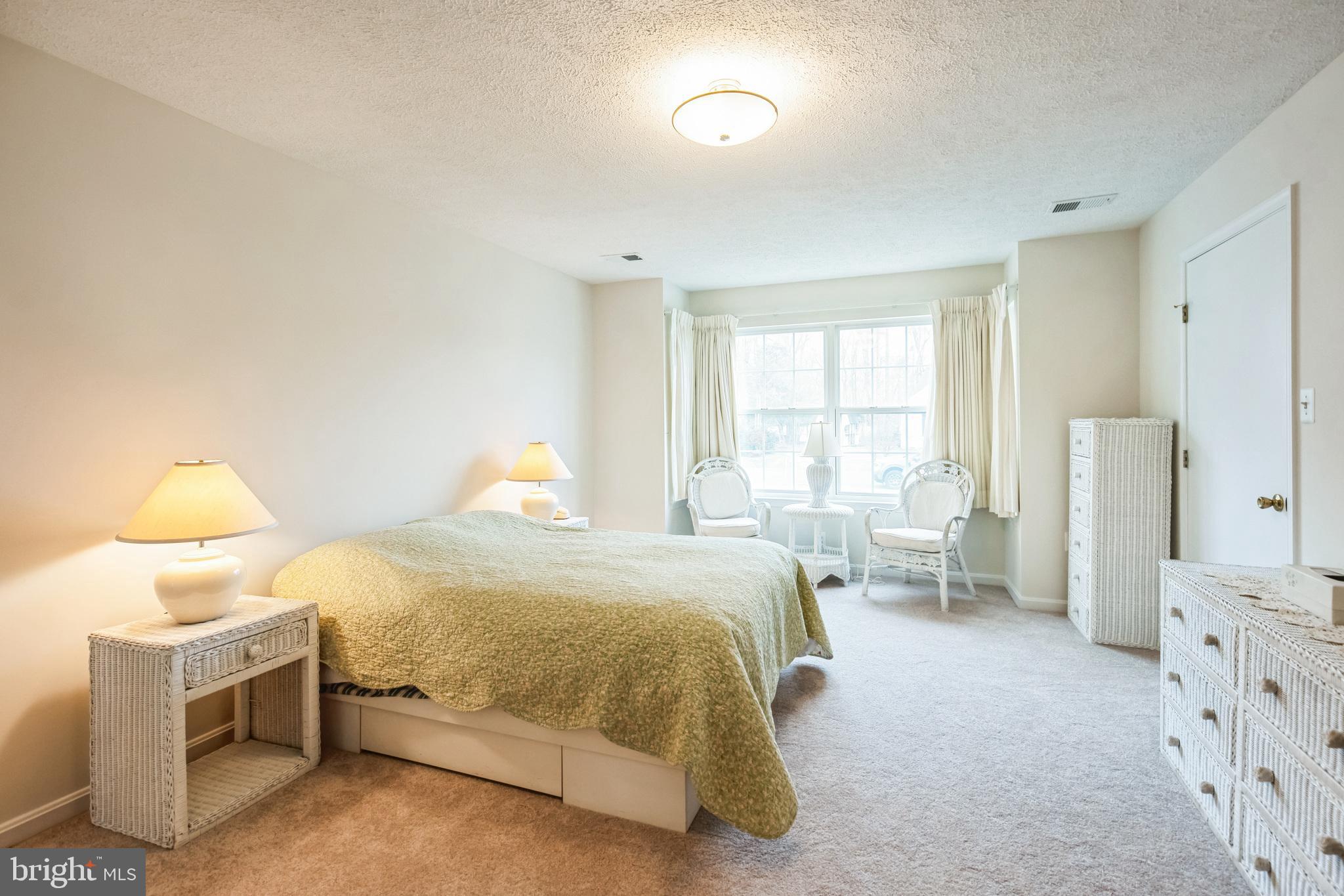 2818 Desert Sun Ct