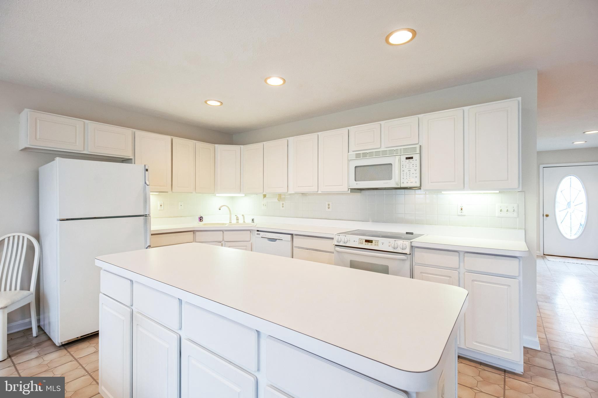 2818 Desert Sun Ct