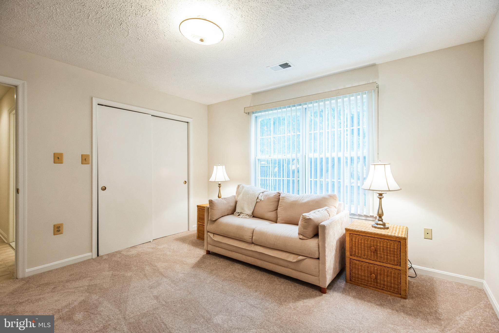2818 Desert Sun Ct