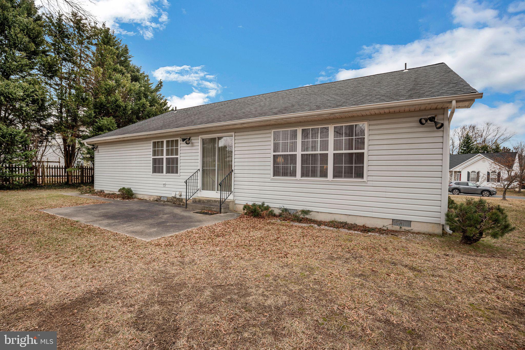 2818 Desert Sun Ct