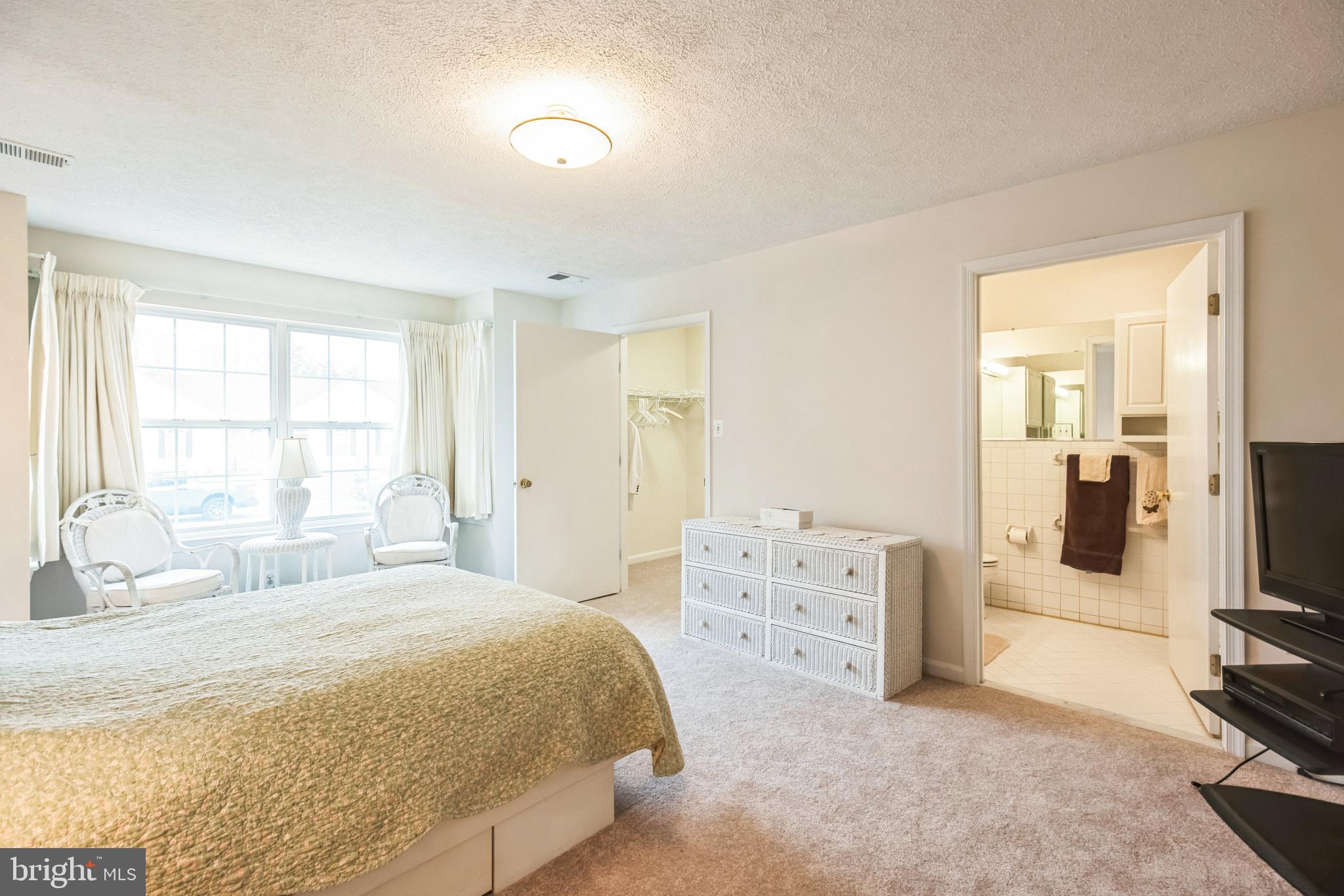 2818 Desert Sun Ct