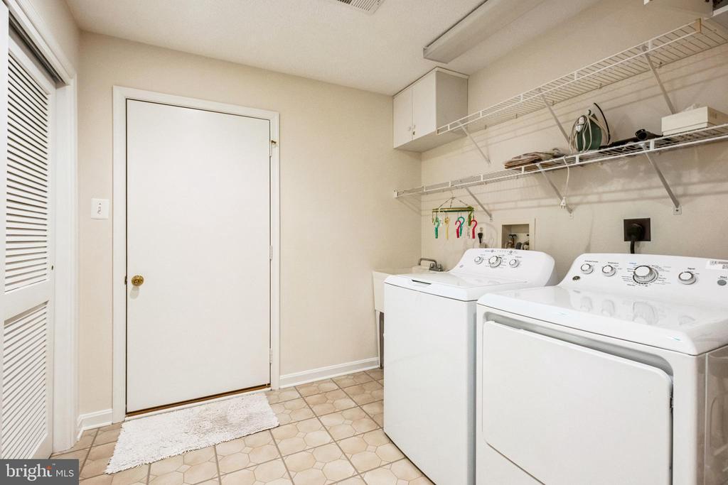 2818 Desert Sun Ct