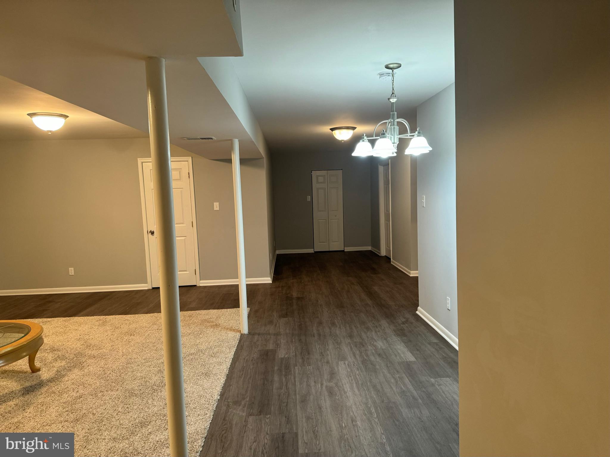 3102 S DECLARATION CT