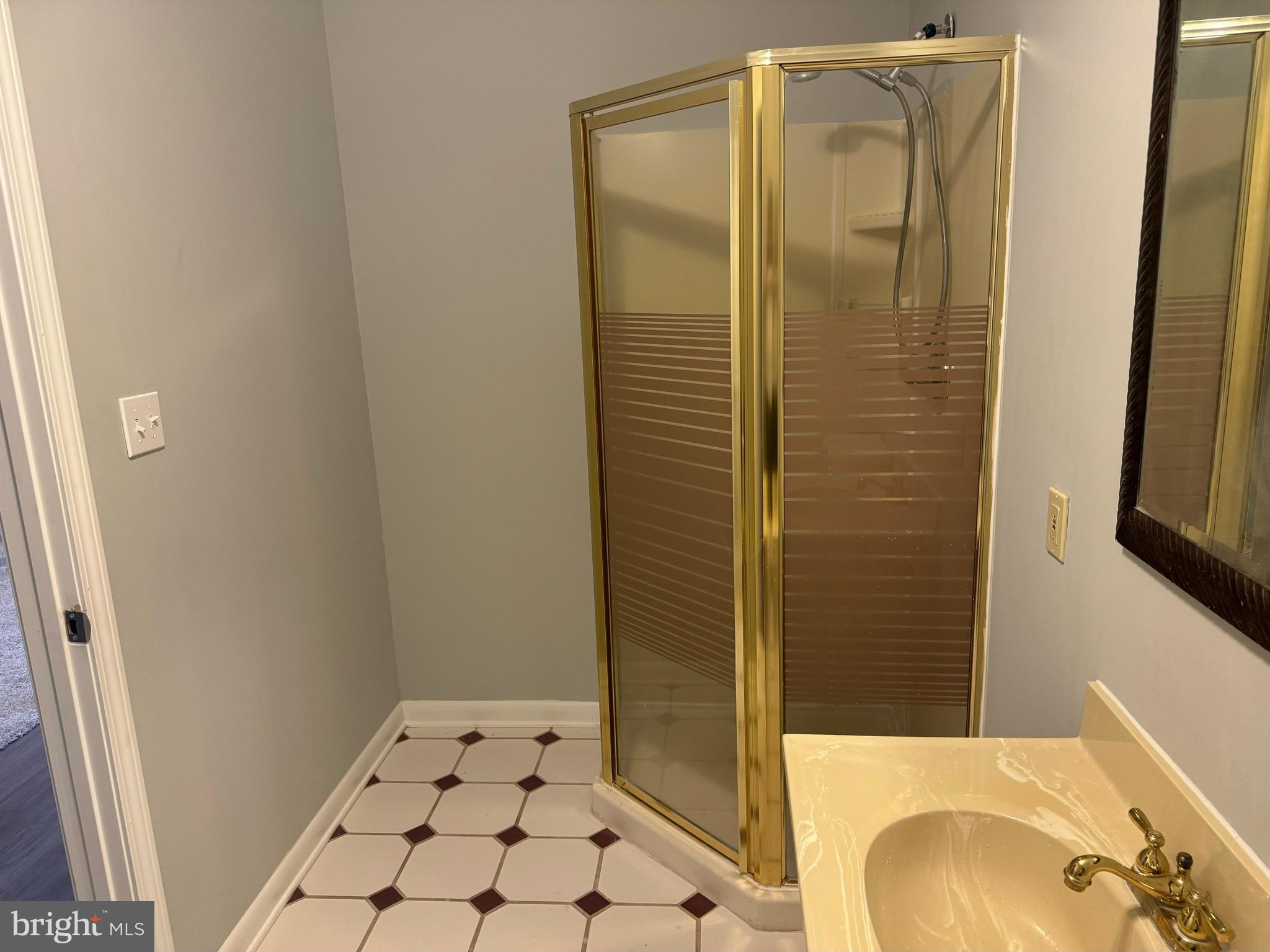 3102 S DECLARATION CT