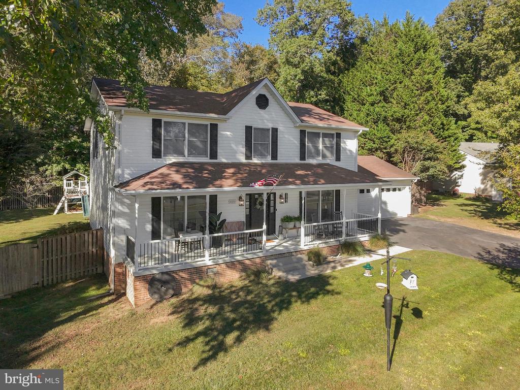 112 ORIOLE LANE