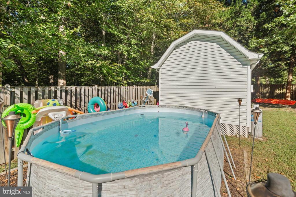 112 ORIOLE LANE
