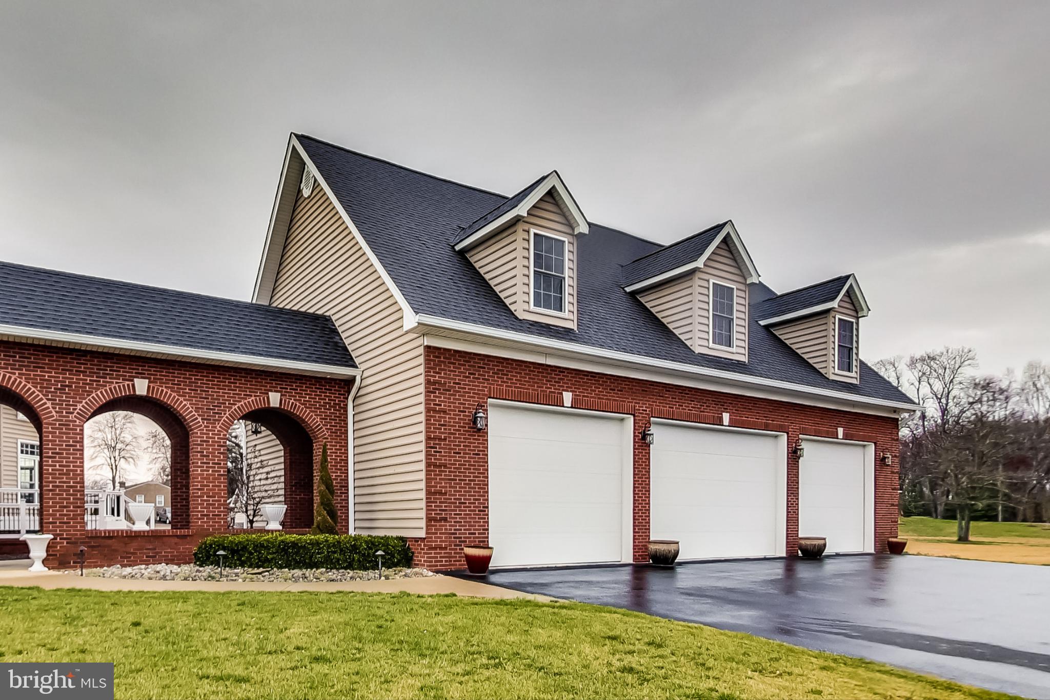 13550 BILL LYON PLACE