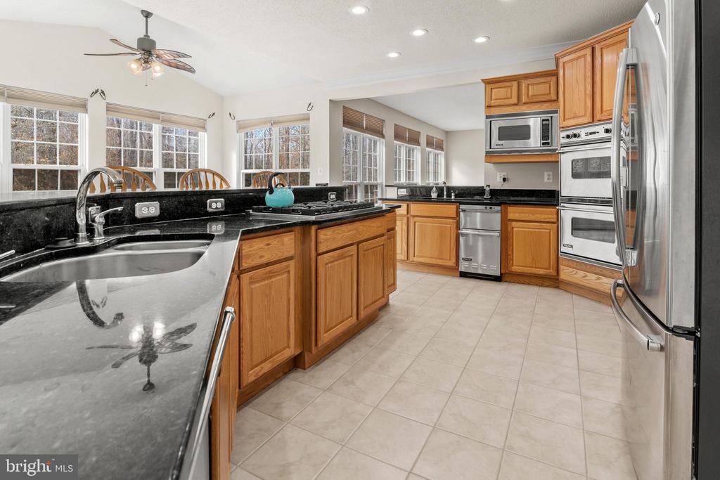 8110 TIVERTON DRIVE