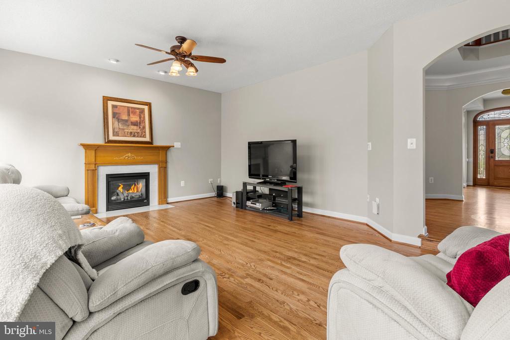8110 TIVERTON DRIVE