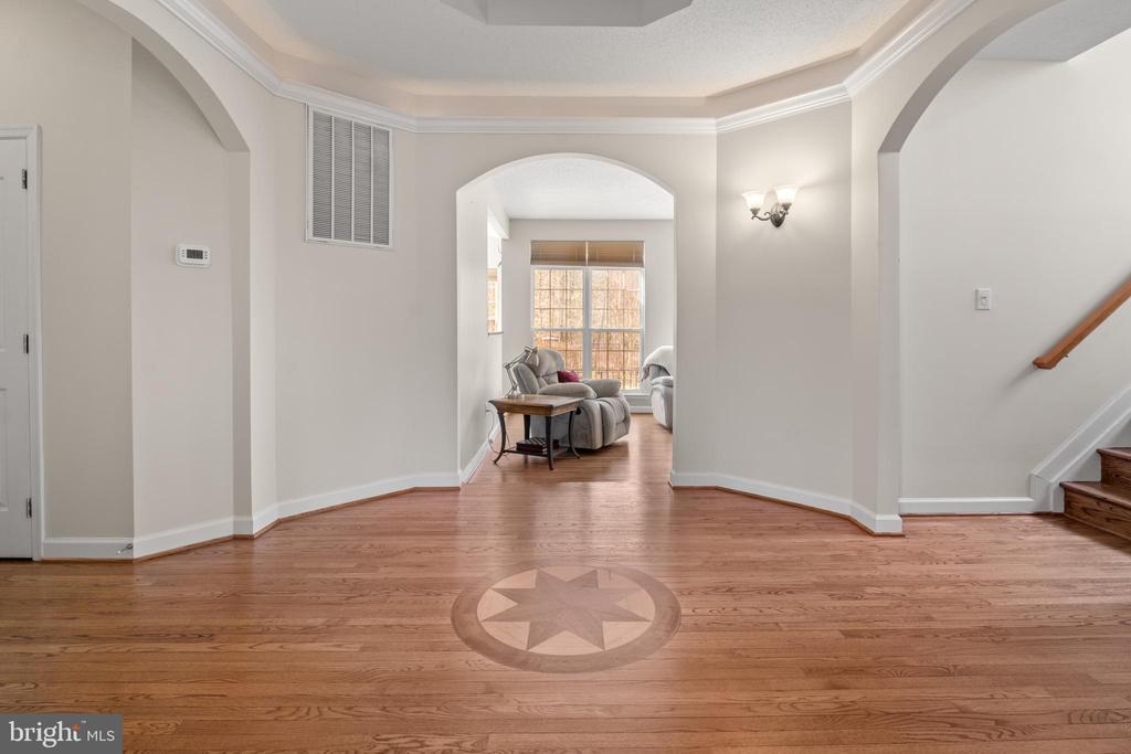 8110 TIVERTON DRIVE
