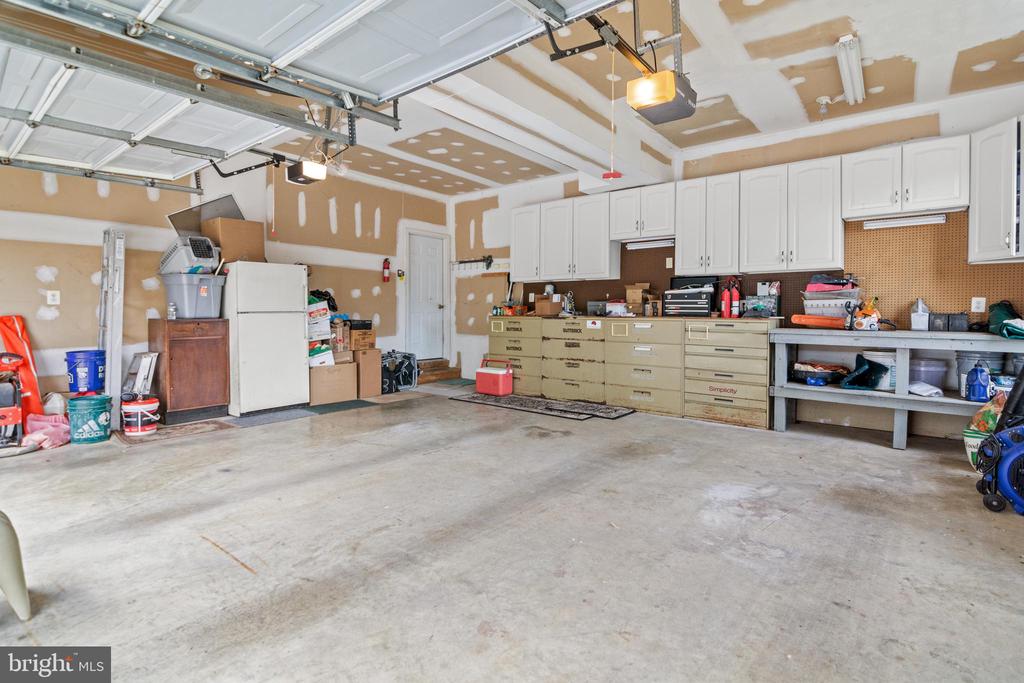 8110 TIVERTON DRIVE