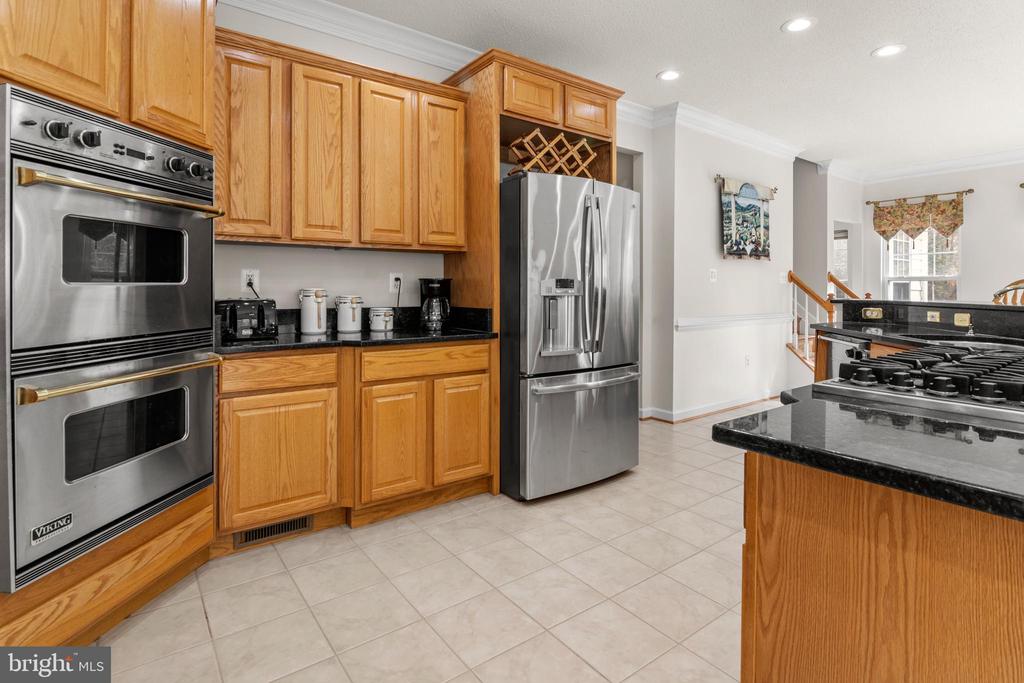 8110 TIVERTON DRIVE