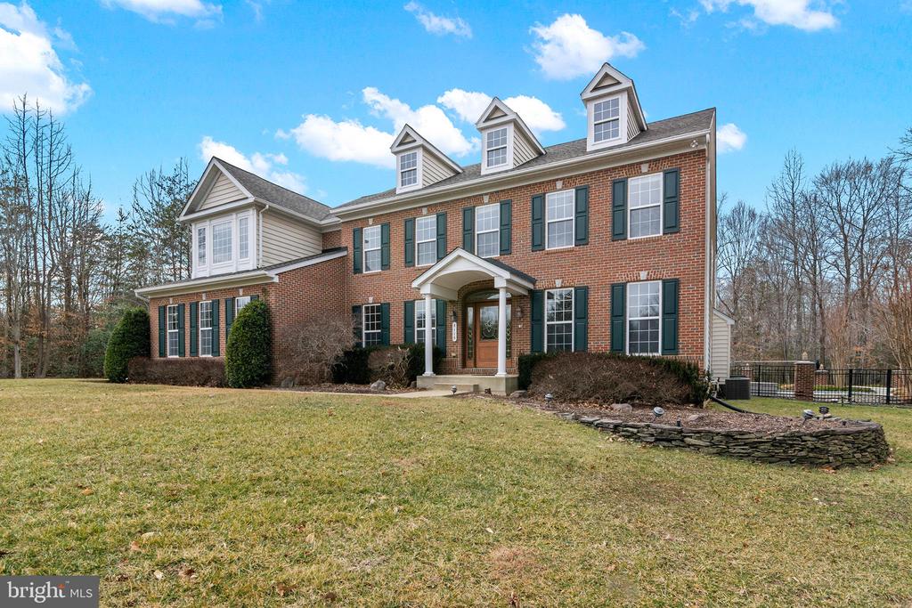8110 TIVERTON DRIVE