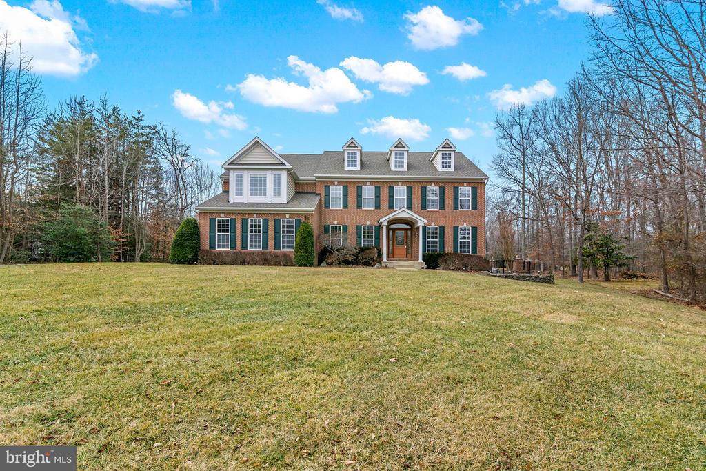 8110 TIVERTON DRIVE
