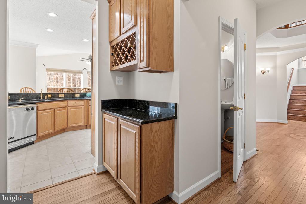 8110 TIVERTON DRIVE