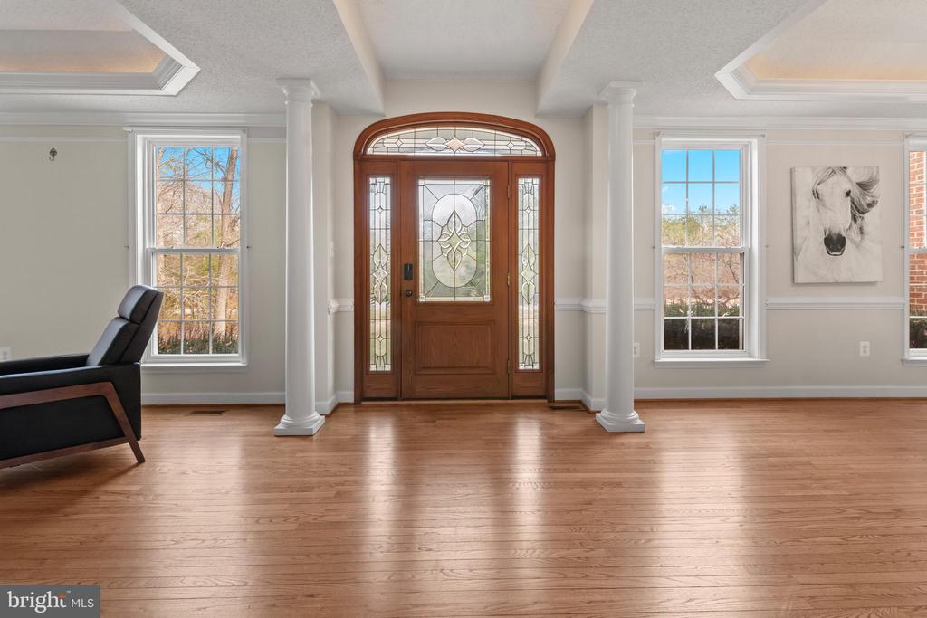 8110 TIVERTON DRIVE
