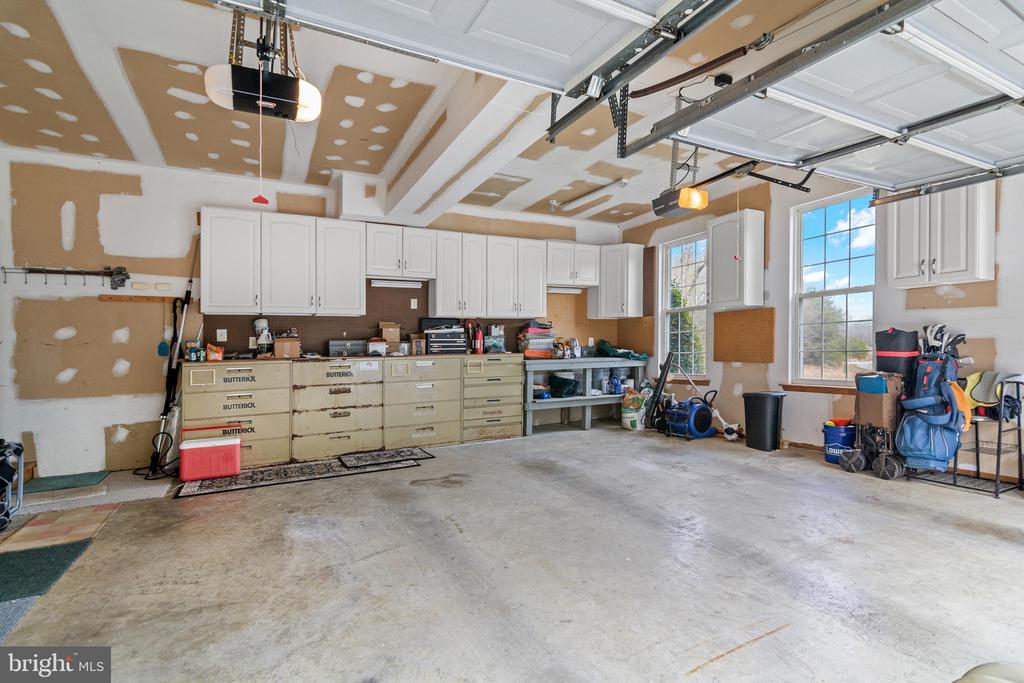 8110 TIVERTON DRIVE