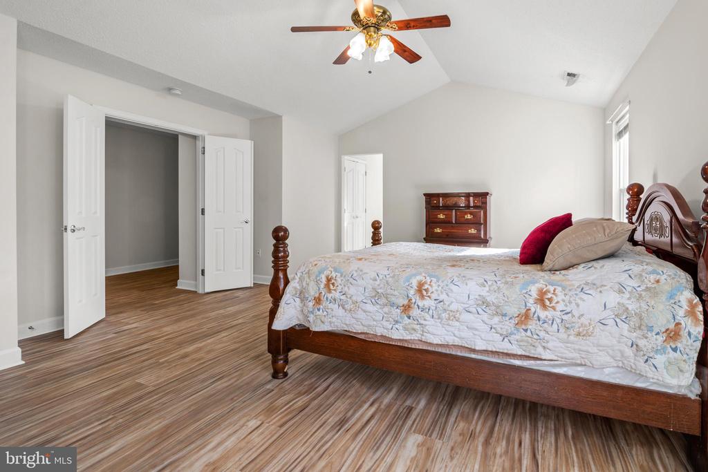 8110 TIVERTON DRIVE