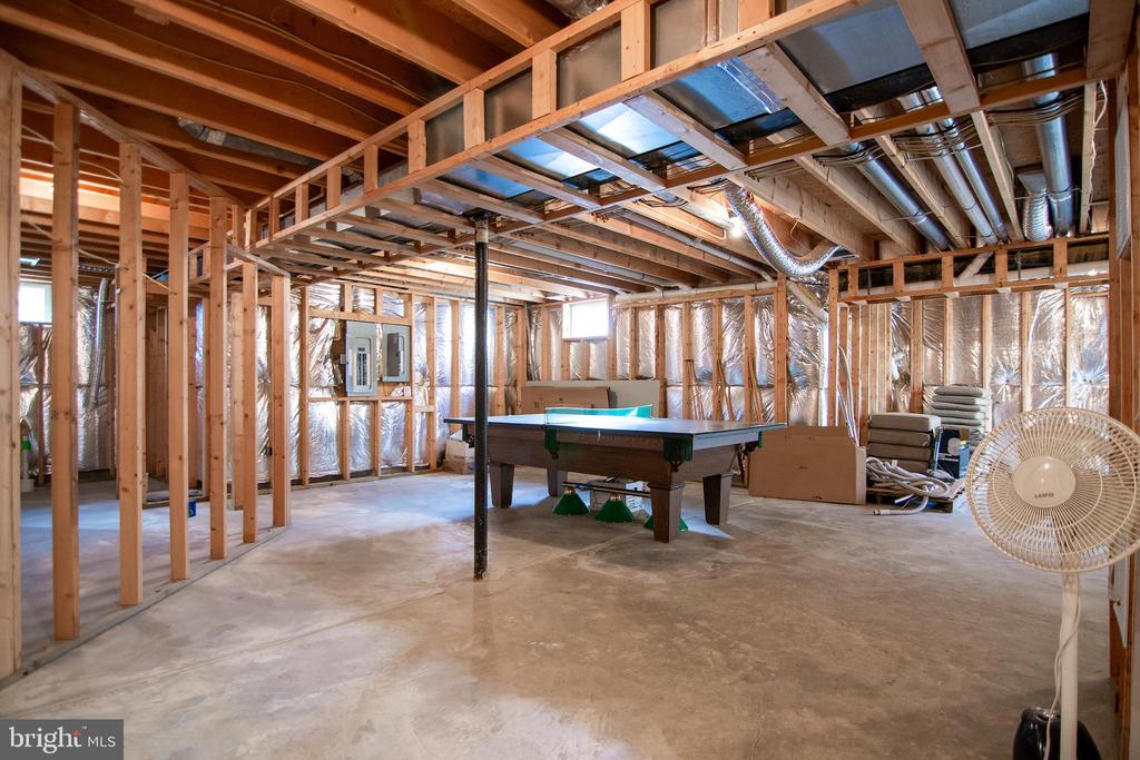 8110 TIVERTON DRIVE