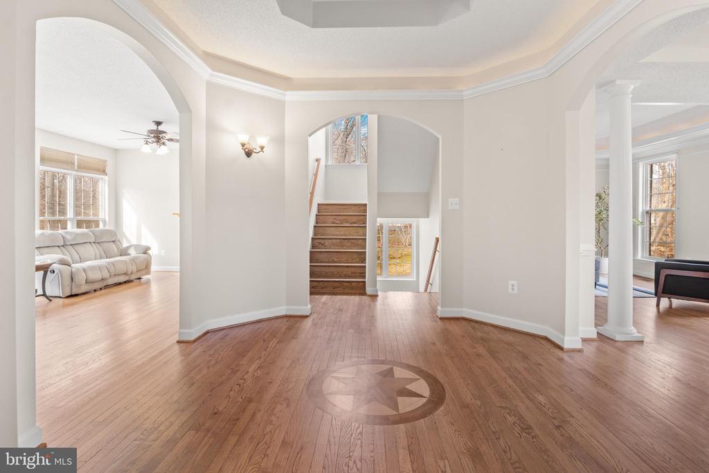 8110 TIVERTON DRIVE