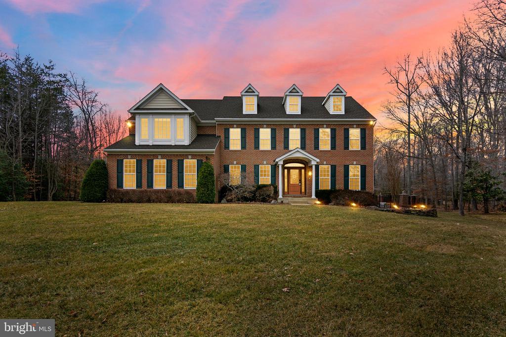 8110 TIVERTON DRIVE