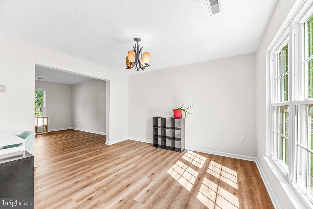 5802 OPALEYE COURT