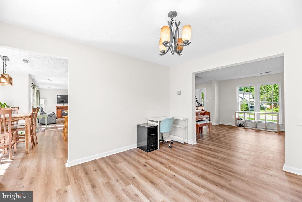5802 OPALEYE COURT