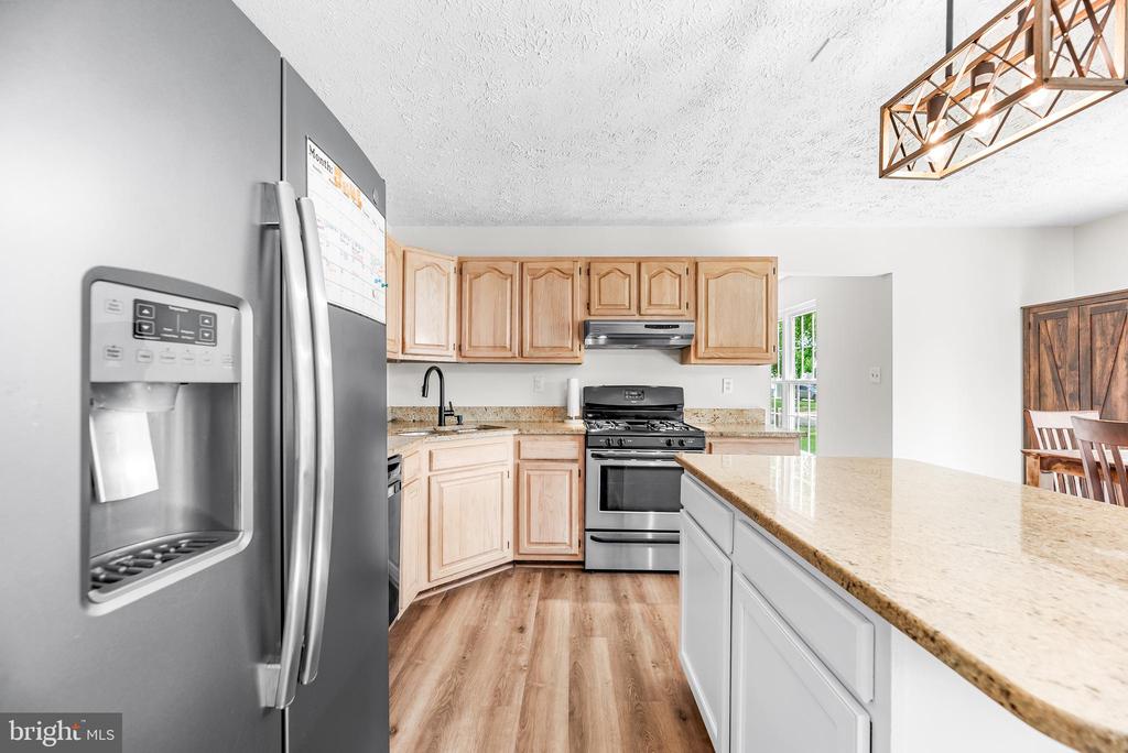 5802 OPALEYE COURT