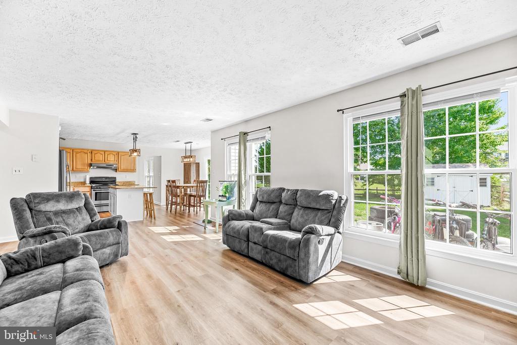 5802 OPALEYE COURT